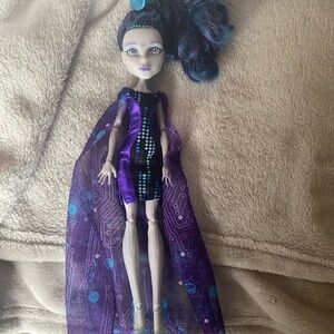 Monster high doll- Elle Eedee